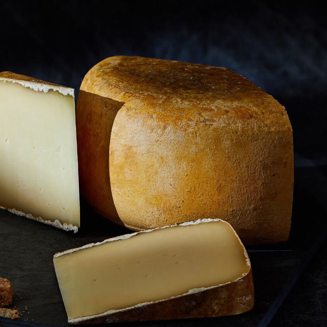 Thumbnail 4 - Mons Cheese Selection Box