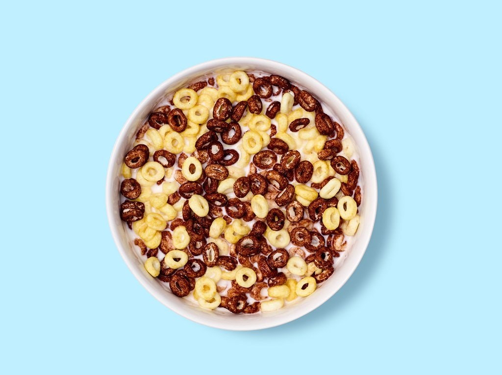 Thumbnail 4 - Magic Spoon Cookies & Cream Cereal