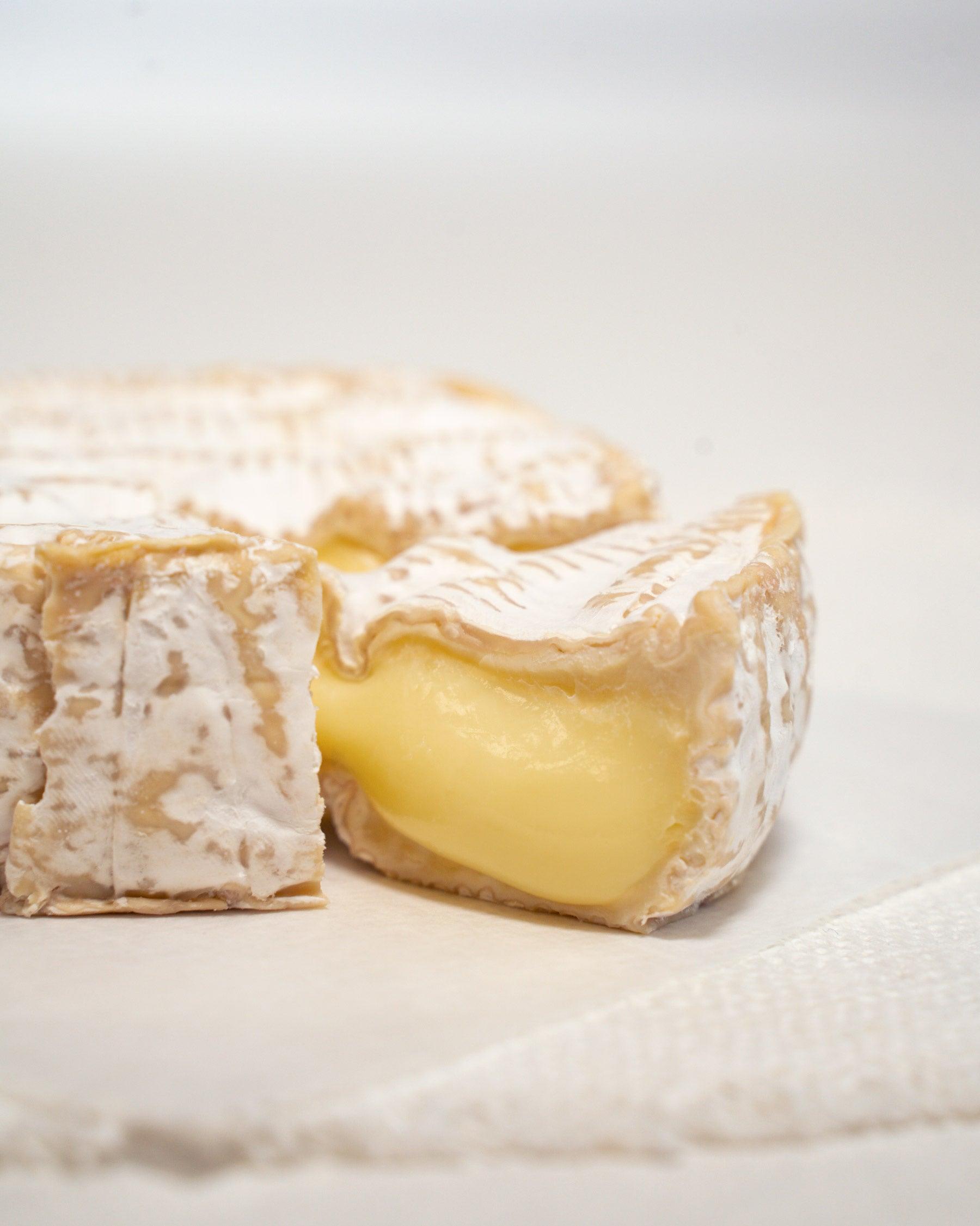 Thumbnail 4 - Les 5 Frères Farmhouse Camembert from Normandie