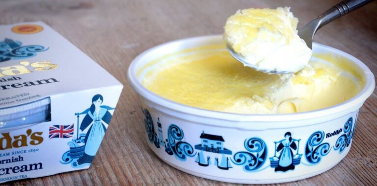 Thumbnail 3 - Rodda’s Cornish Clotted Cream PDO