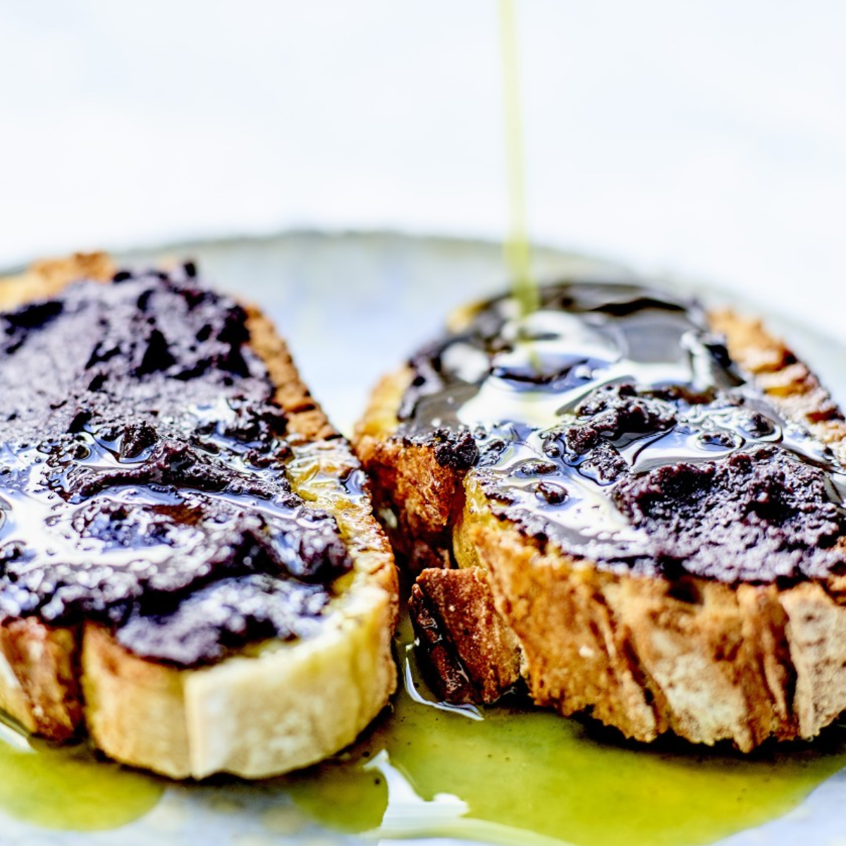 Thumbnail 2 - Oliviers & Co Black Olive & Dried Fig Spread